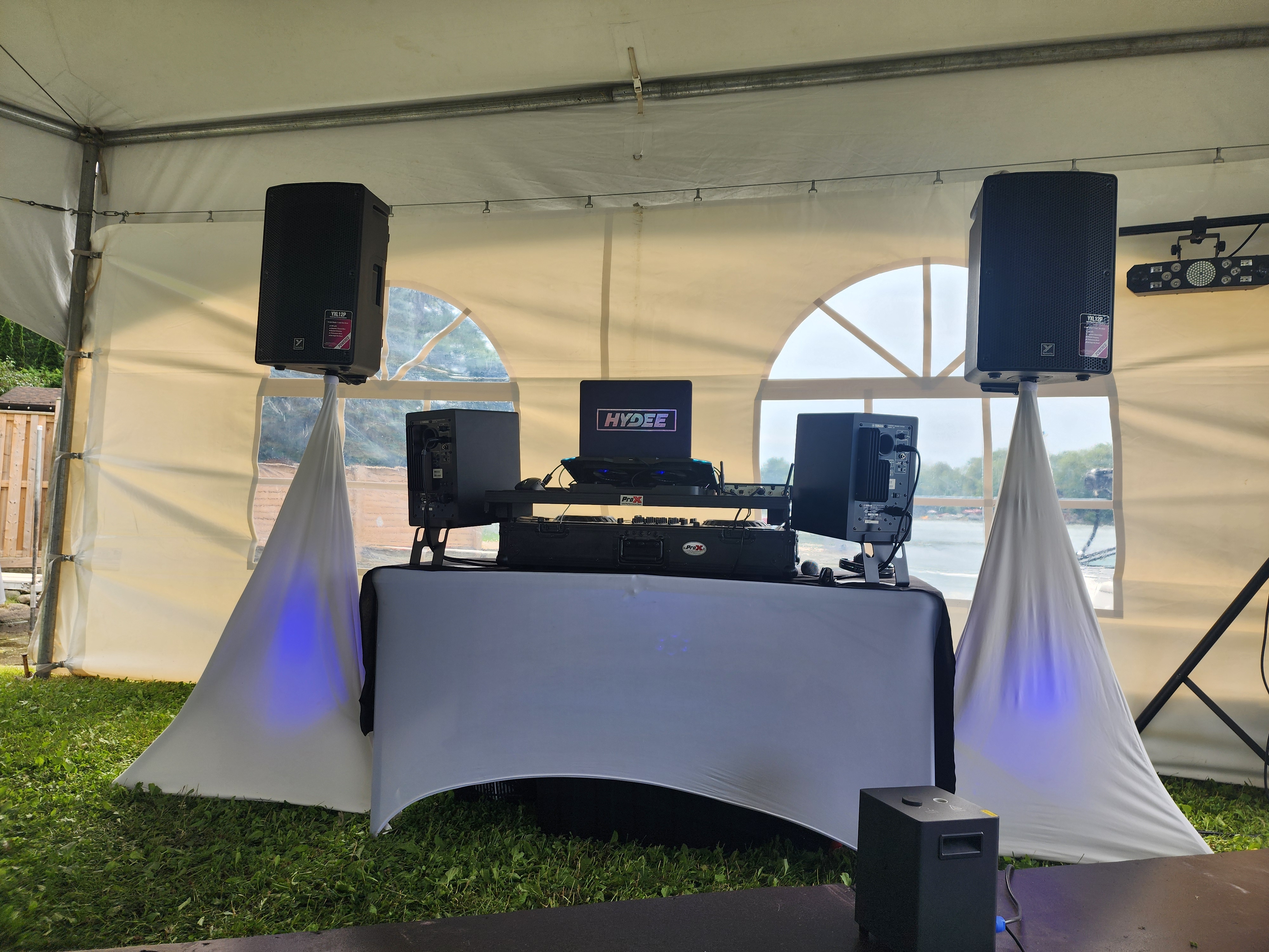 Outdoor Peterbourough Wedding